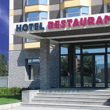 นิวเวสต์ โฮเทล Hotel อูลานบาตอร์ ภายนอก รูปภาพ