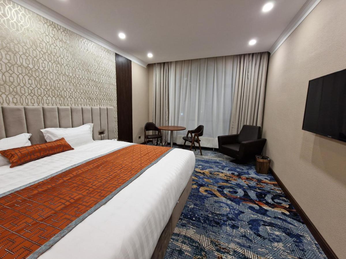 นิวเวสต์ โฮเทล Hotel อูลานบาตอร์ ภายนอก รูปภาพ