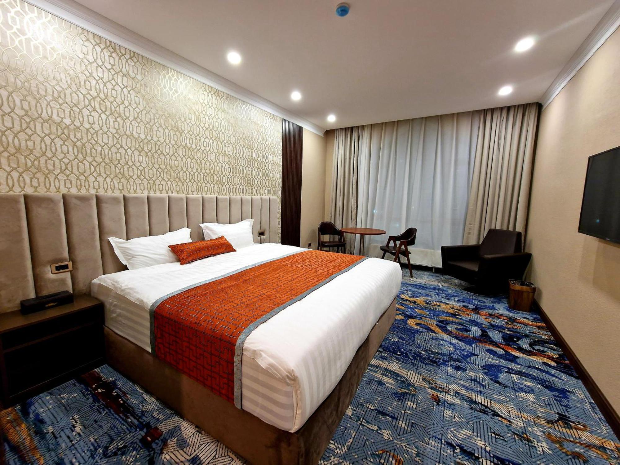 นิวเวสต์ โฮเทล Hotel อูลานบาตอร์ ภายนอก รูปภาพ
