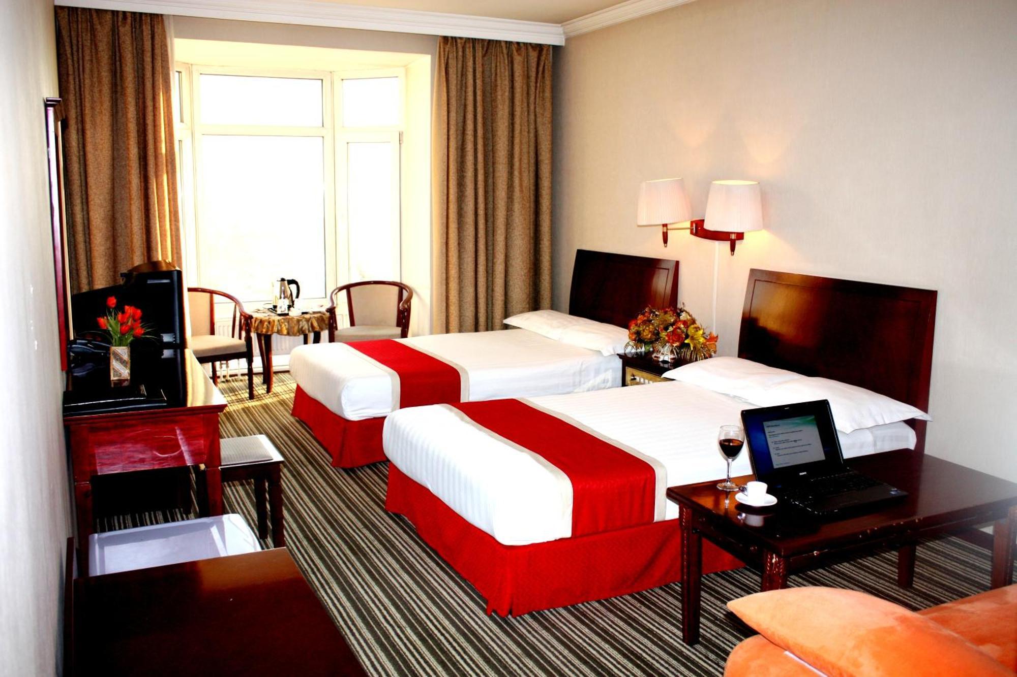 นิวเวสต์ โฮเทล Hotel อูลานบาตอร์ ภายนอก รูปภาพ