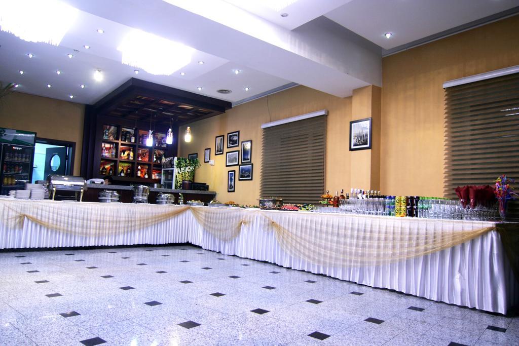 นิวเวสต์ โฮเทล Hotel อูลานบาตอร์ ภายนอก รูปภาพ