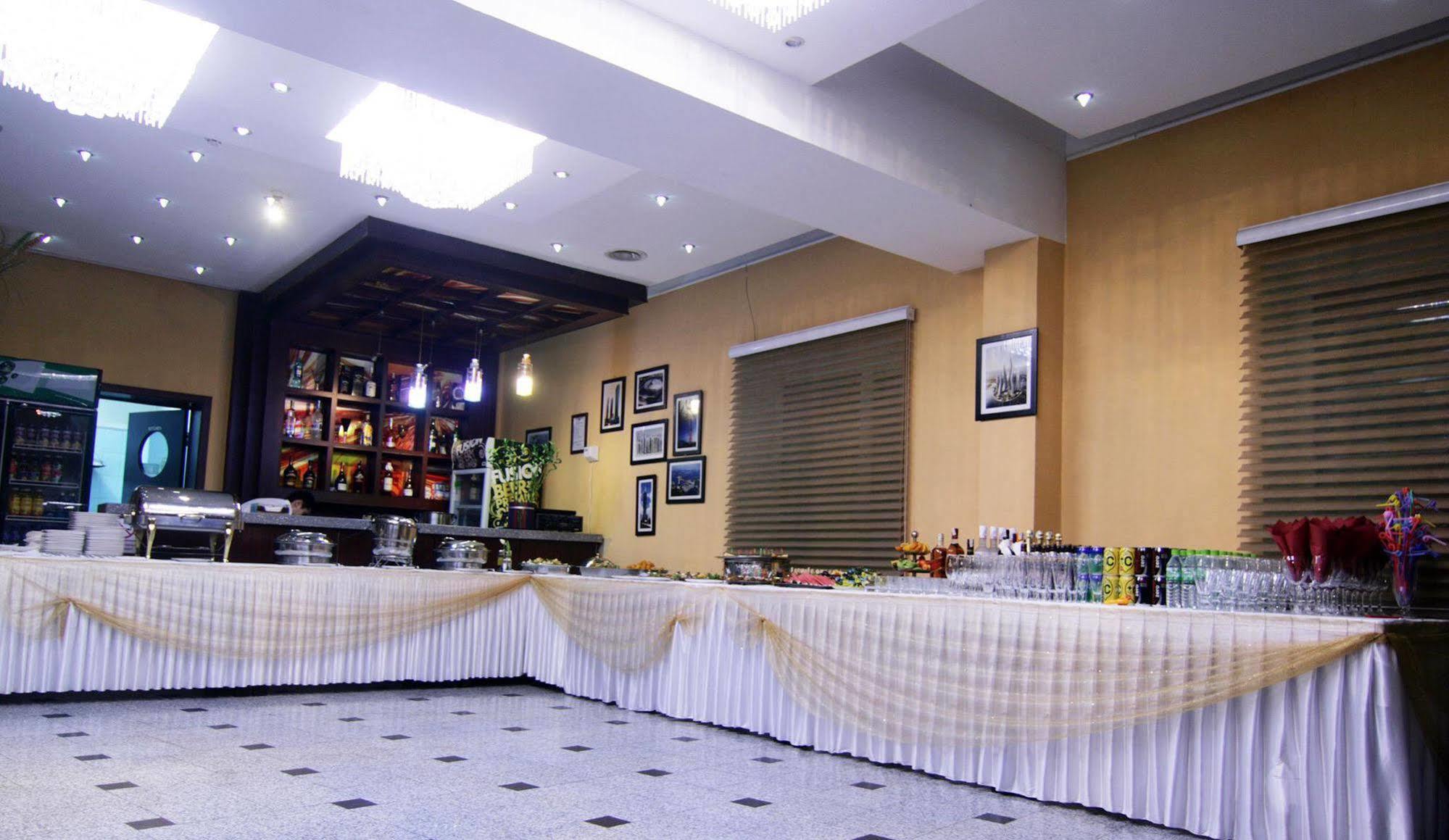 นิวเวสต์ โฮเทล Hotel อูลานบาตอร์ ภายนอก รูปภาพ